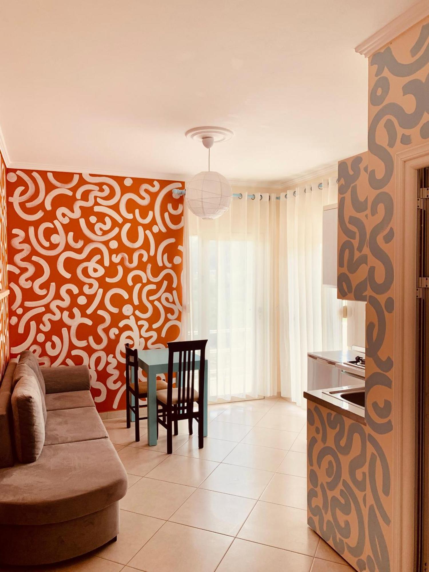 Family Tree - Water Available - Self Check In Aparthotel Golem (Tirana)